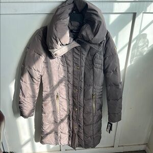 Kenneth Cole New York women’s feathers & down coat NWT